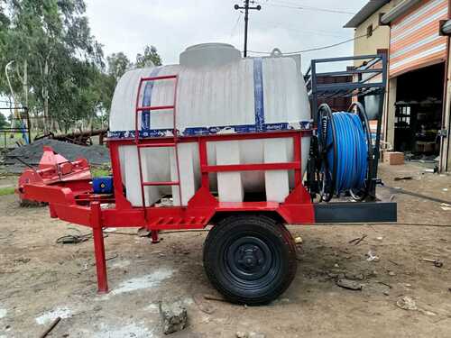 Mounted sprayer pump
