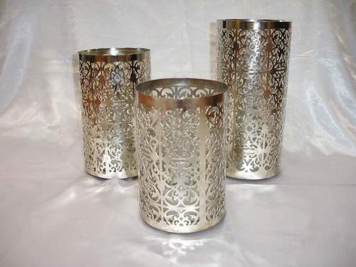 Iron Nickel Plated Candle Holder Application: Home Decor