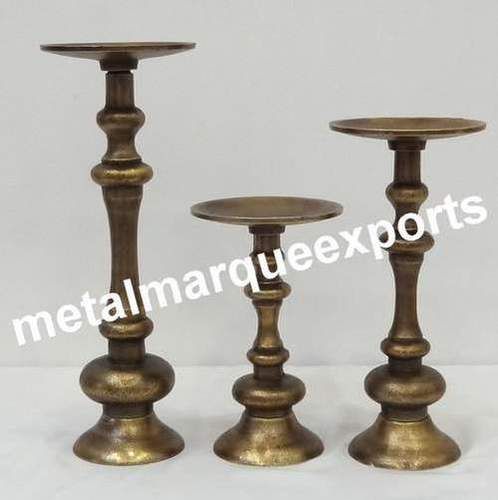 Brass Antique Pillar Candle Holder Application: Home Decor