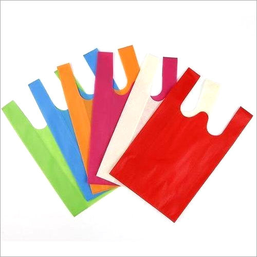 W Cut Non Woven Bag Bag Size: Different Size Available