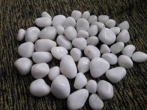 Indian Best Sale White Pebbles Manufacture For Home Office Decoration Solid Surface