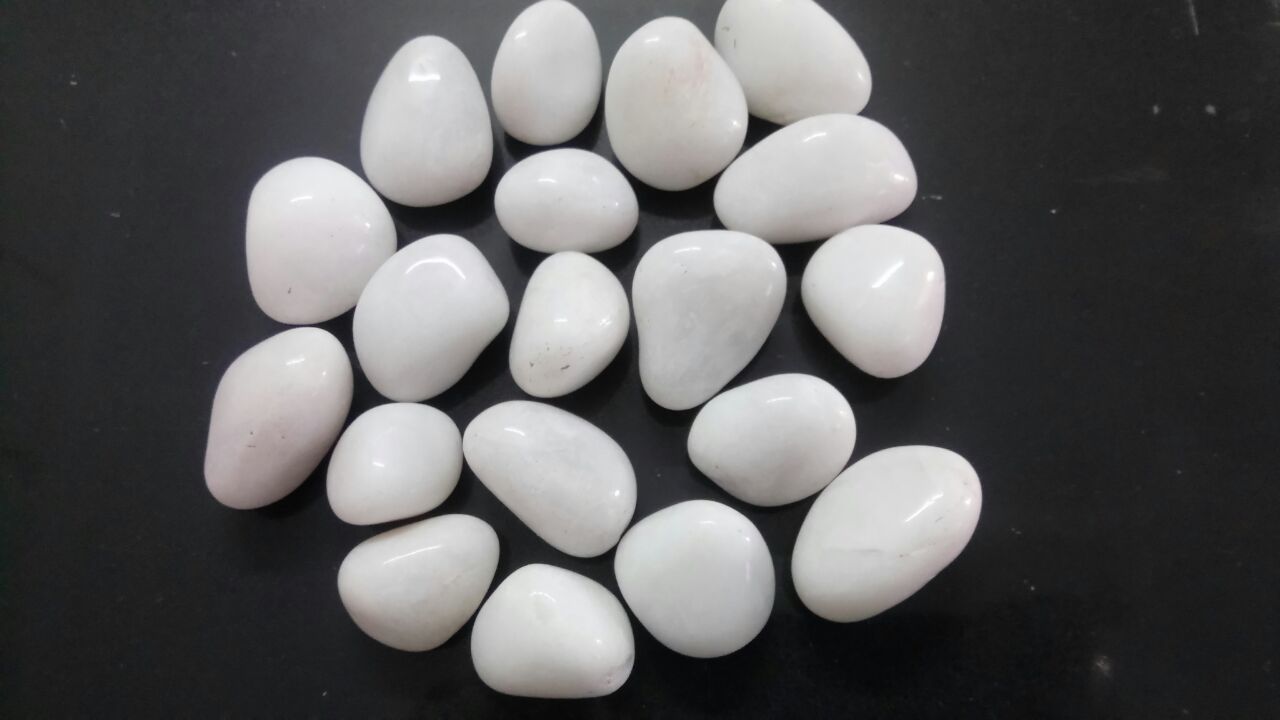 luxury quality white machine polished pebbles stone colored pebbles mosaic garden stone