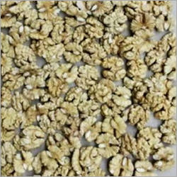 Light Halves Walnut Kernels