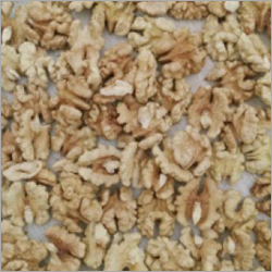 Extra Light Halves Walnut Kernels
