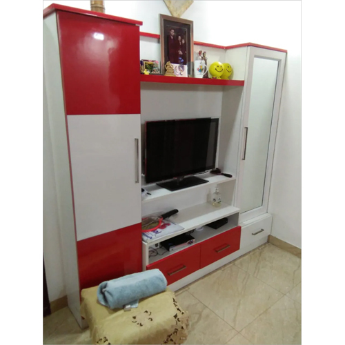 Interior Wardrobe Services By DYNAMIC PORTABLE CABINS