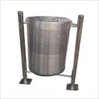 Stainless Steel Pole Mounted Dustbin
