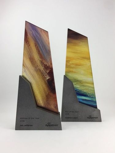 Attractive Look Modern Design Finely Crafted Polished Wood Trophies
