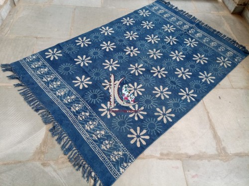 Modern flat woven hand block printed eco-friendly rug