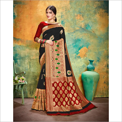 Ladies Traditional Designer Saree