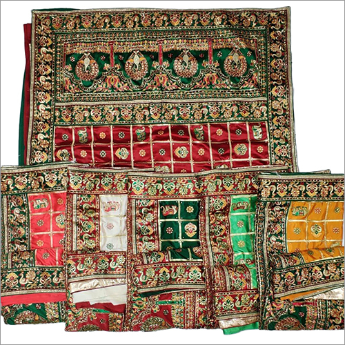 Available In Different Color Ladies Traditional Fancy Sarees