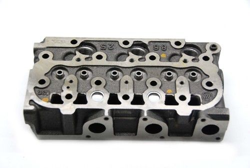 1A304-03040 CYLINDER HEAD.COMP