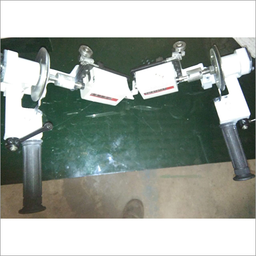 Diameter Measuring Device of Wheel Lathe