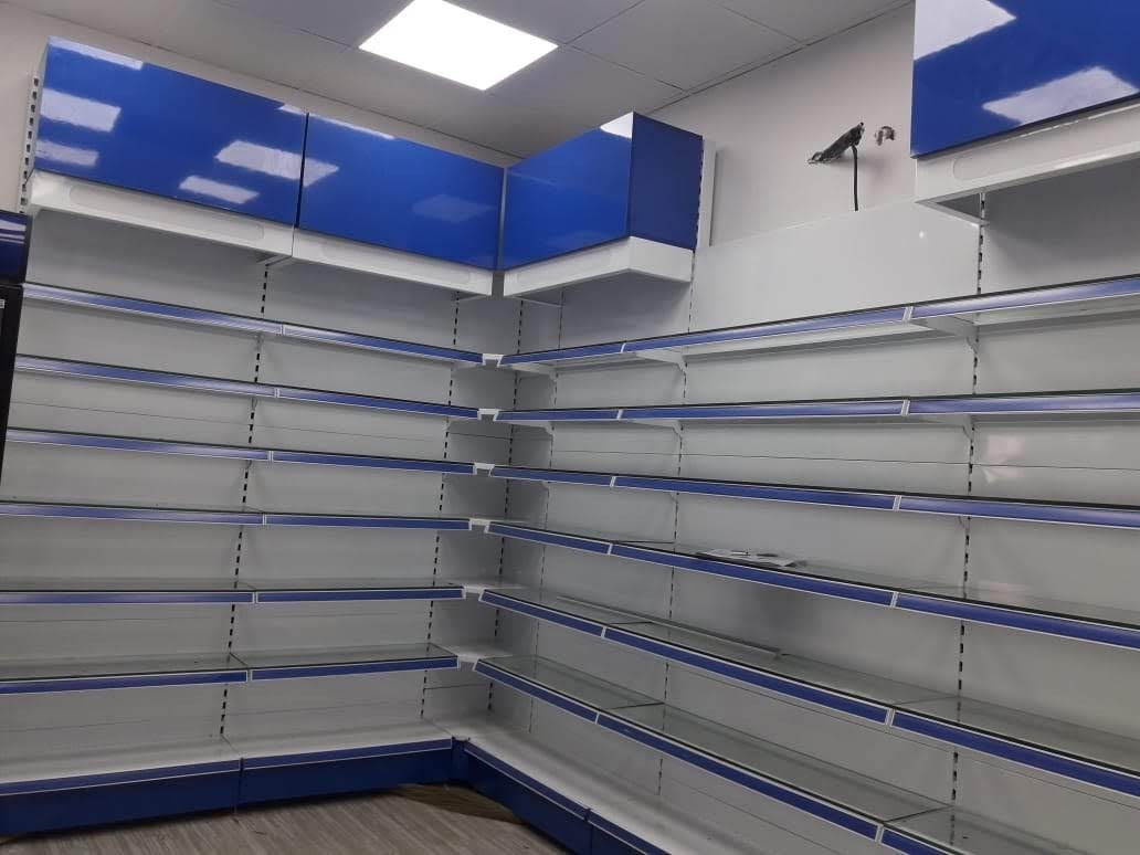 Supermarket Wall Unit with Protruded Graphic Panel