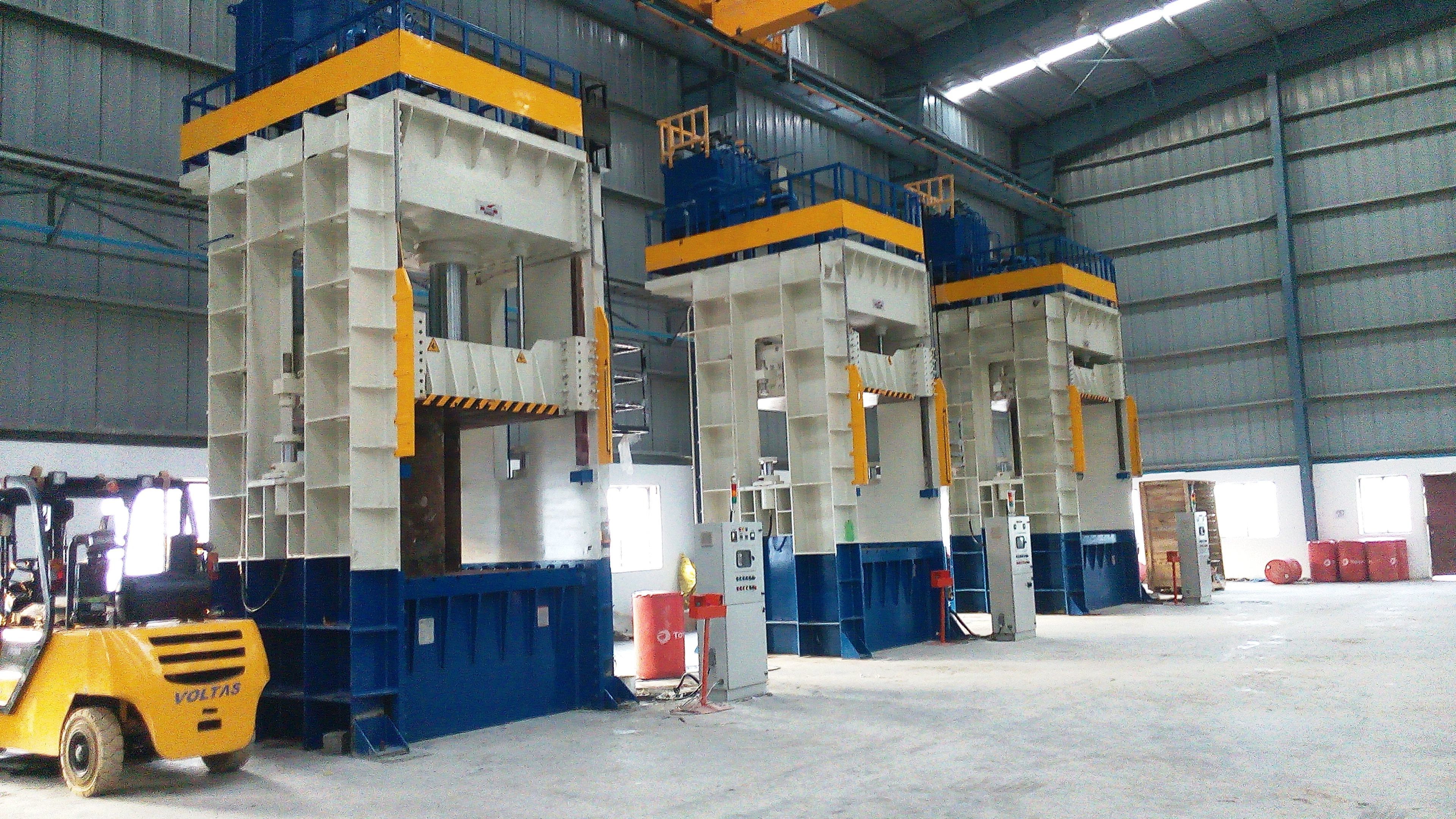 SMC / DMC / FRP  Moulding Presses