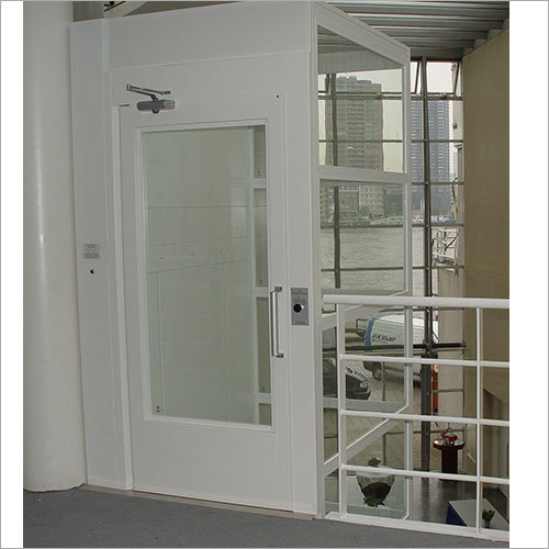 Star Out Bungalow Lift