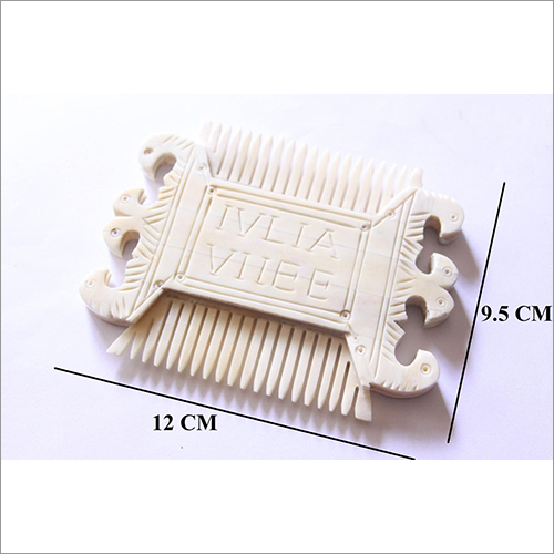 12cm x 9.5cm Horn Bone Comb