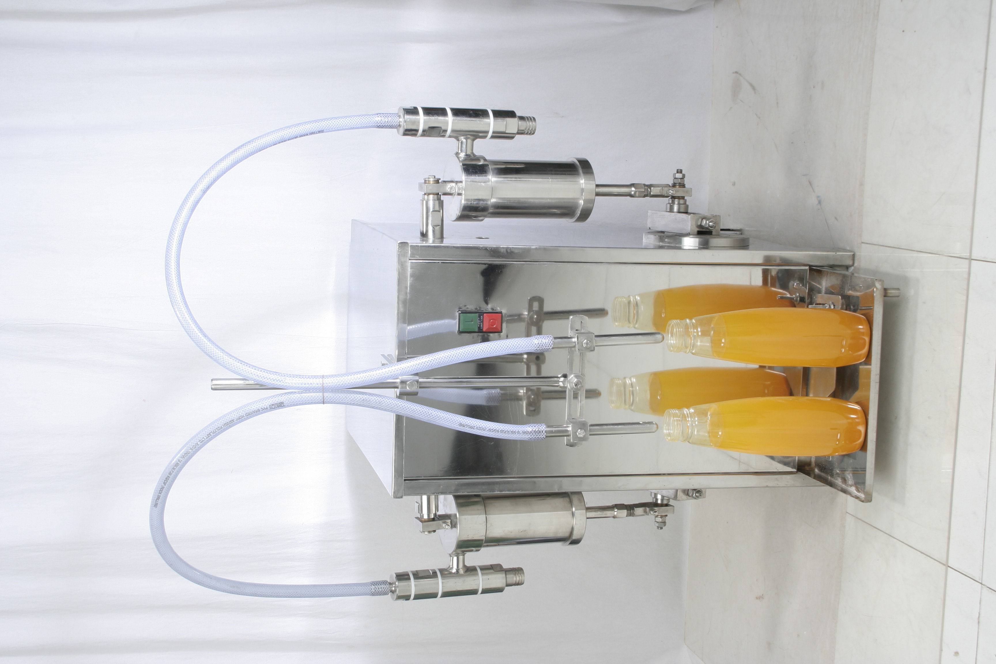 Semi Automatic Liquid Filling Machine