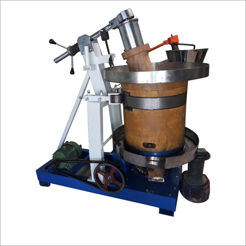 Semi-Automatic Marachekku Oil Extraction Machine