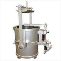 Bottom Pouring Geared Ladle - Application: Industrial