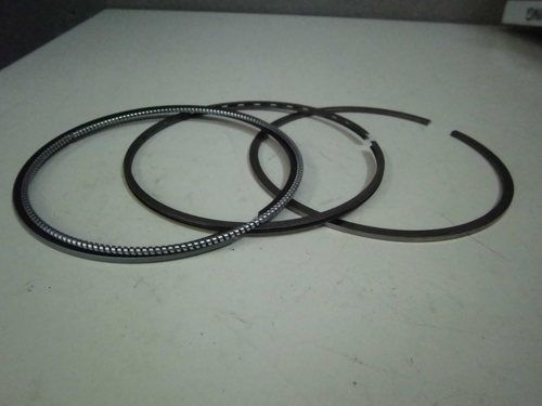 1C020-21050 PISTON RINGS