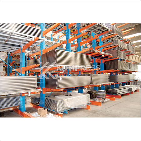 Heavy Duty Cantilever Racking Storage Size: L400 & Height 3M