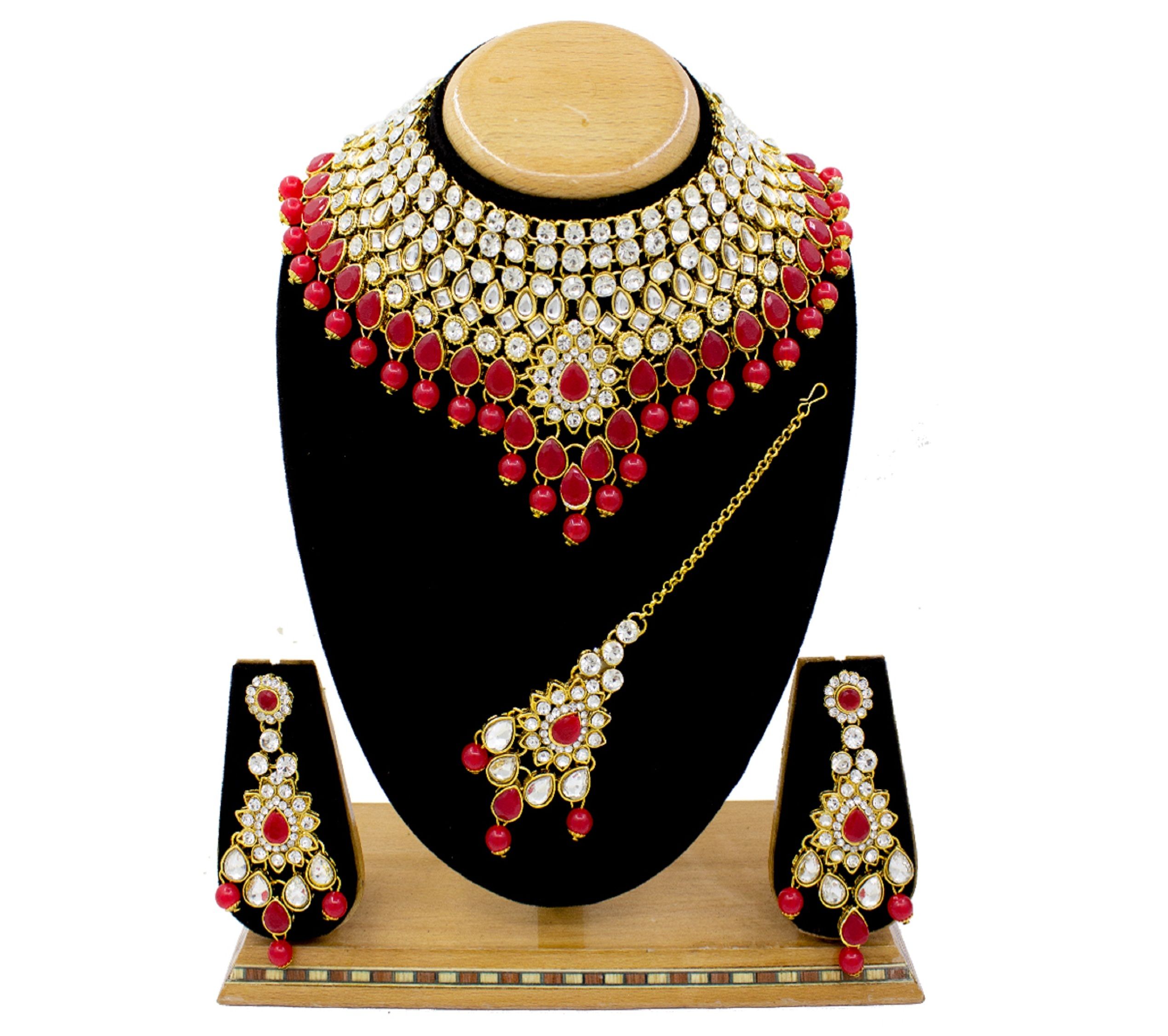 Attractive Gold Plated Necklace Set For Women