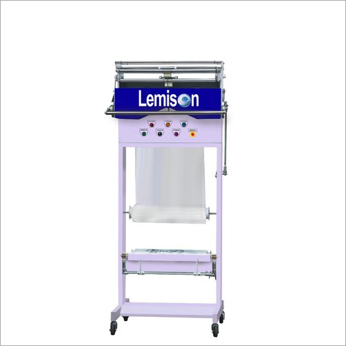 Cloth packing clearance machine