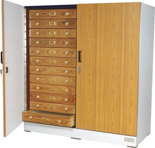 Labcare Export Insect  showcase Cabinet (Large)