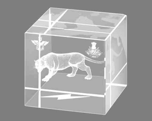 Finely Crafted Crystal Cube For Decorating and Gifting Purpose