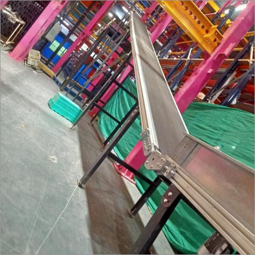 Inclined Belt Conveyor - Rubber Material, 6 Feet Height, Silver Color | Adjustable Angle, 50 kg/Feet Handling Capacity, Industrial Roller Design