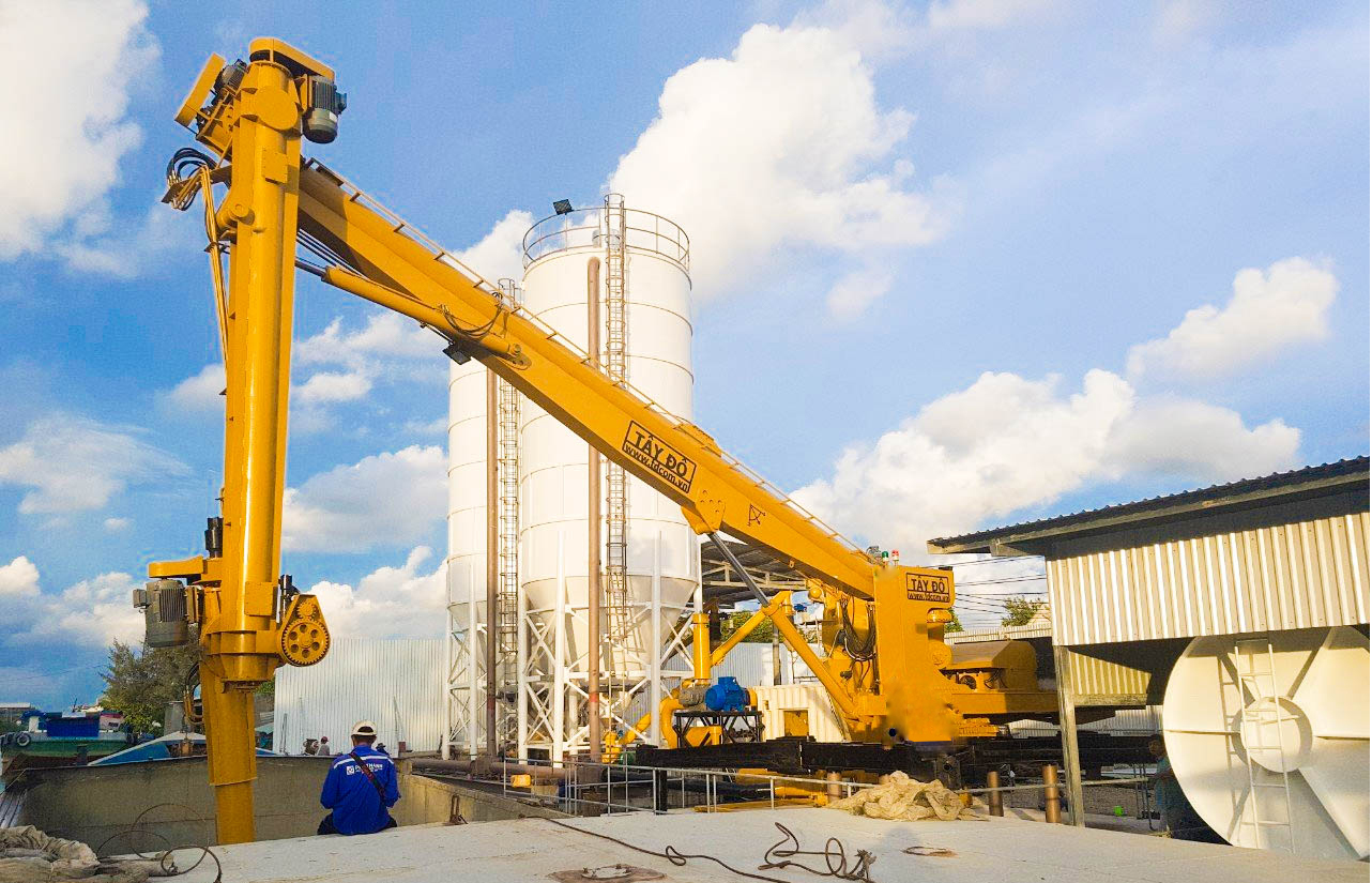 Cement ship unloader combine cement weighing hopper and the screw pump