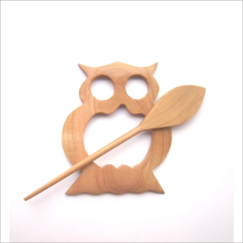 Sitting Owl Shawl Pin Gender: Women