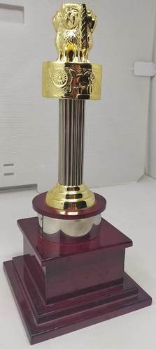 Attractive Design Customized Metal Trophy For Award Ceremony