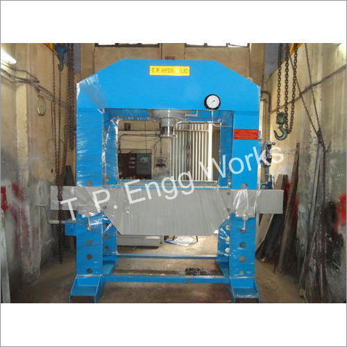 300 Ton Power Operated Hydraulic Press Machine