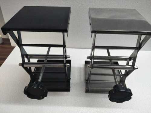 Laboratory Jack - Stainless Steel and Mild Steel, Ideal for Hot Plates, Burners, Baths, Glassware - 12-Month Warranty, Perfect for Pharmaceutical Research and Education
