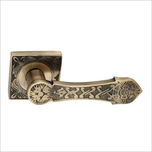 BR 1001 Brass Rose Handle