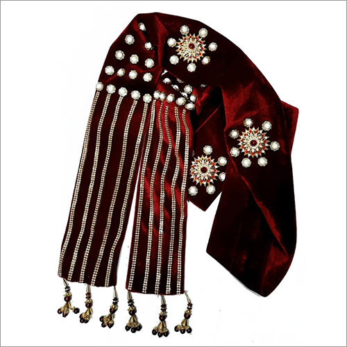 Mens Velvet Stole with Broach