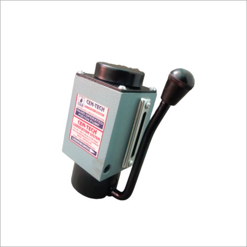 Hand Operated Piston Pump For Oil - Color: Blue