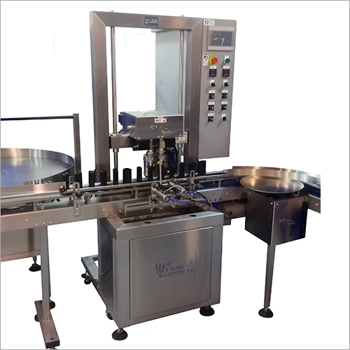 Liquid Filling Machine With Turntable Application: Beverage
