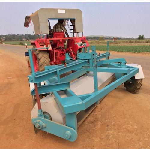 Road Sweeping Machine (Broomer)