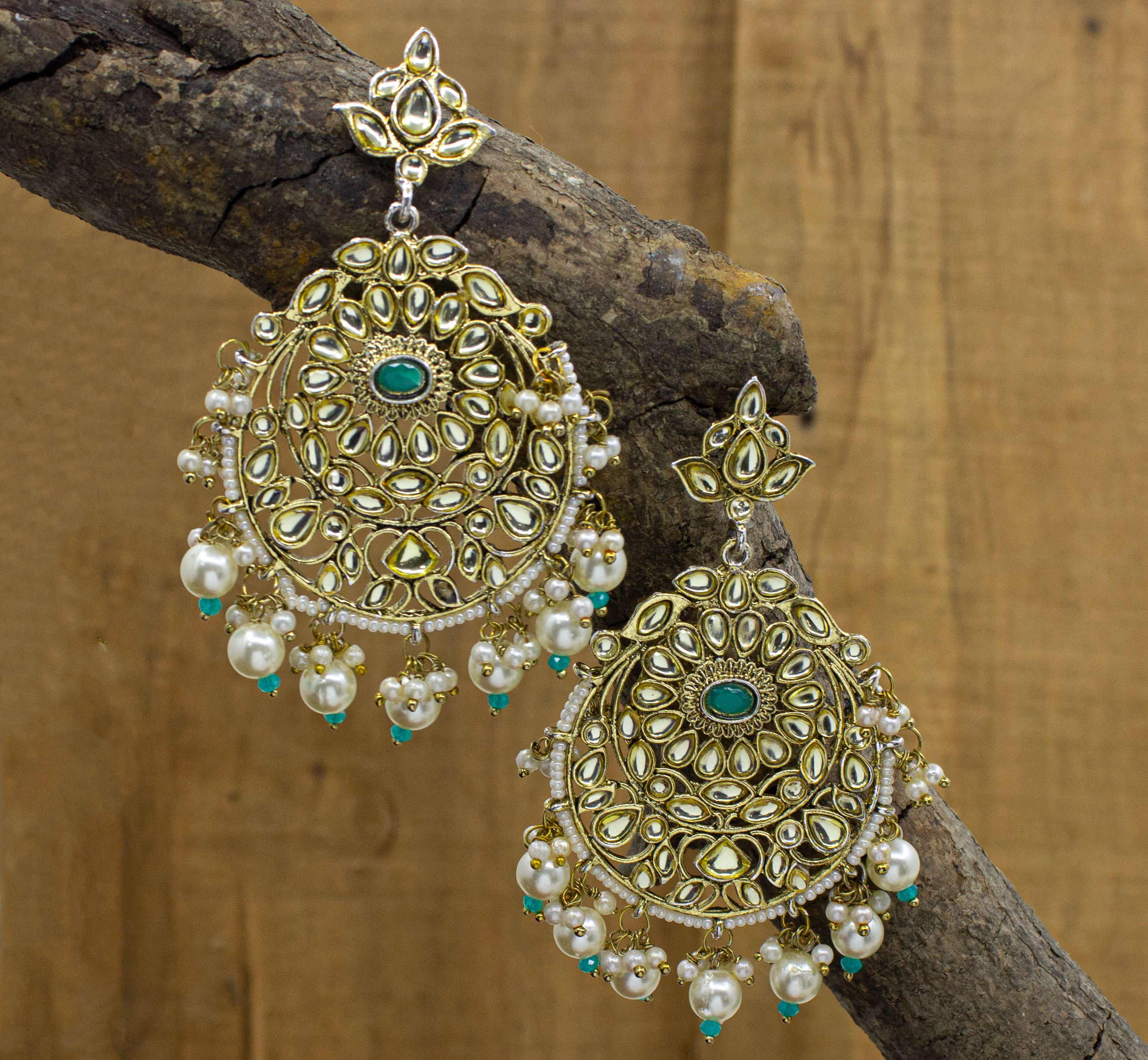 Kundan New Fancy Design Earring