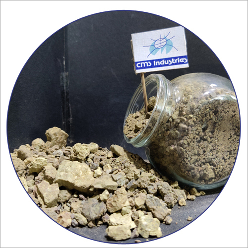 Moisture-free Bentonite Lumps