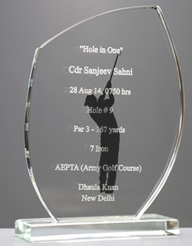 Meticulously Crafted Crystal Glass Transparent Glass Trophies For Sports Award Ceremonies