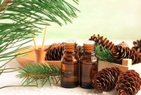 Turpentine Oil - Pine Resin Base, Brown Color, Neutral pH, 100% Purity | Customizable Weight, 2-Year Shelf Life