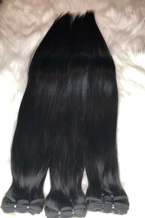 SILKY SMOOTH NATURAL STRAIGHT HAIR EXTENSIONS