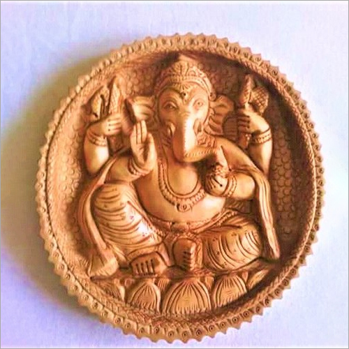 Durable Wooden Carving Plate Ganesh Statue