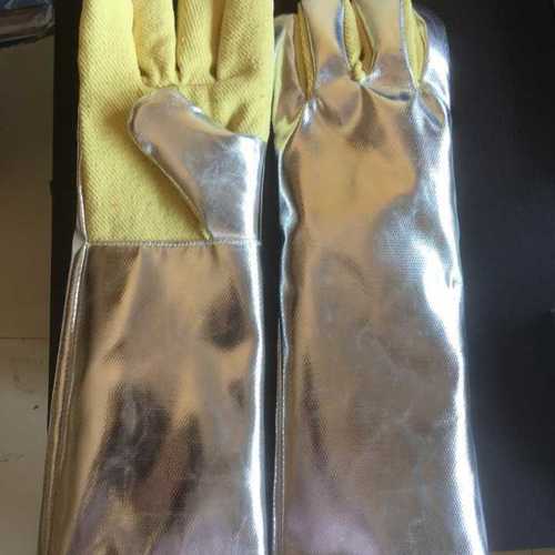 Aluminized kevlar hand gloves