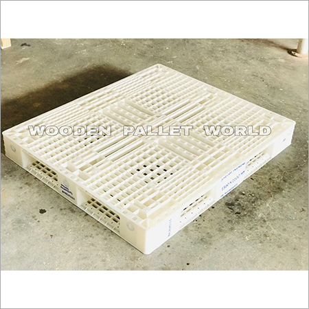 Plastic Pallet - High-Density Polyethylene, 1200mm x 1000mm x 150mm, White | 1000kg Load Capacity, -20Â°C to +60Â°C Temperature Resistance, 15kg Weight, Stackable Up to 4 High