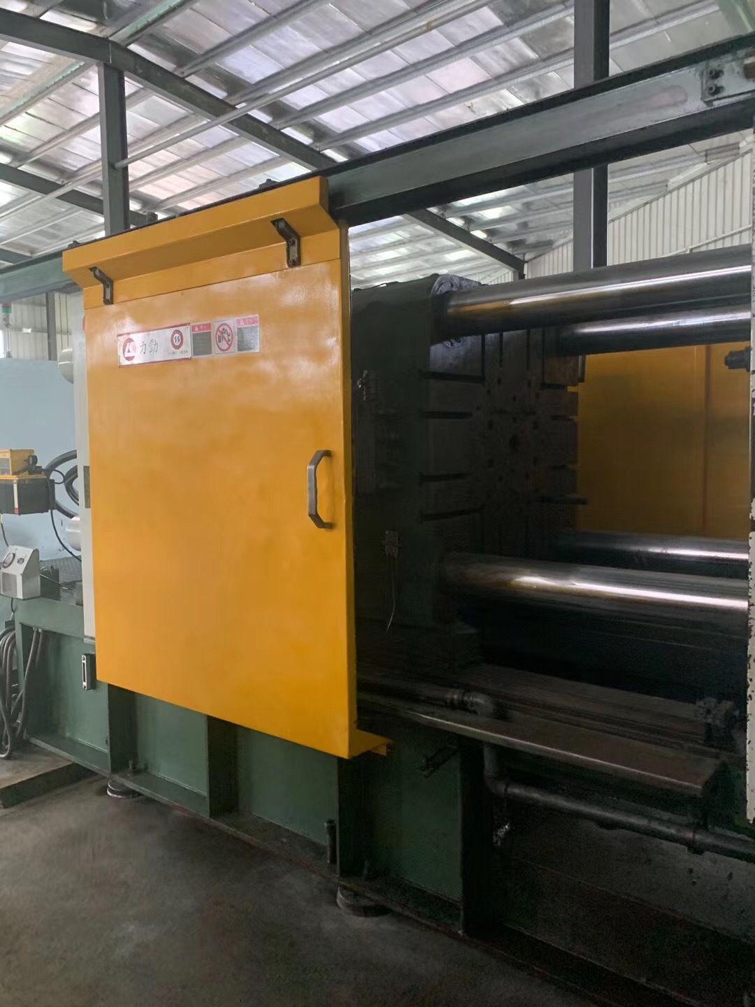 Used Lk 400t Cold Chamber Die Casting Machine