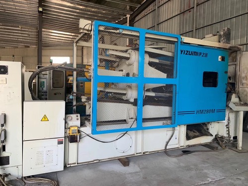 Used Yizumi 280t Hot Chamber Die Casting Machine